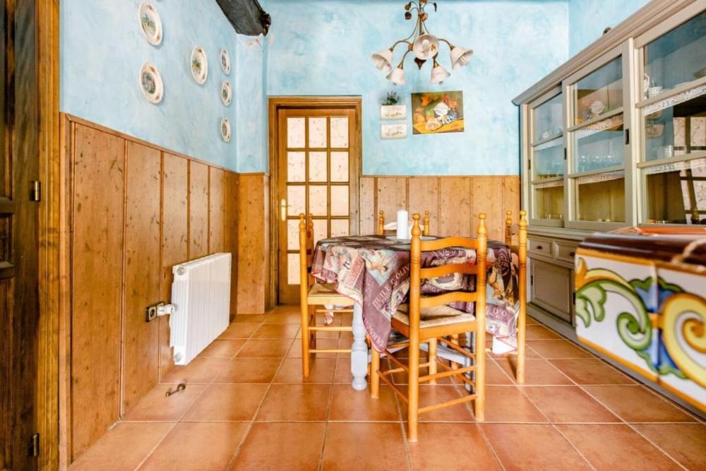 Masia Castellvi B&B Vinyols i Els Arcs Εξωτερικό φωτογραφία